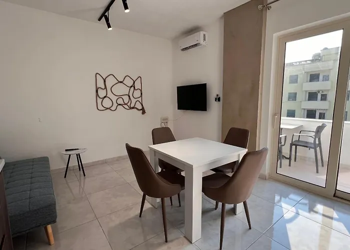 Apartament Nina *